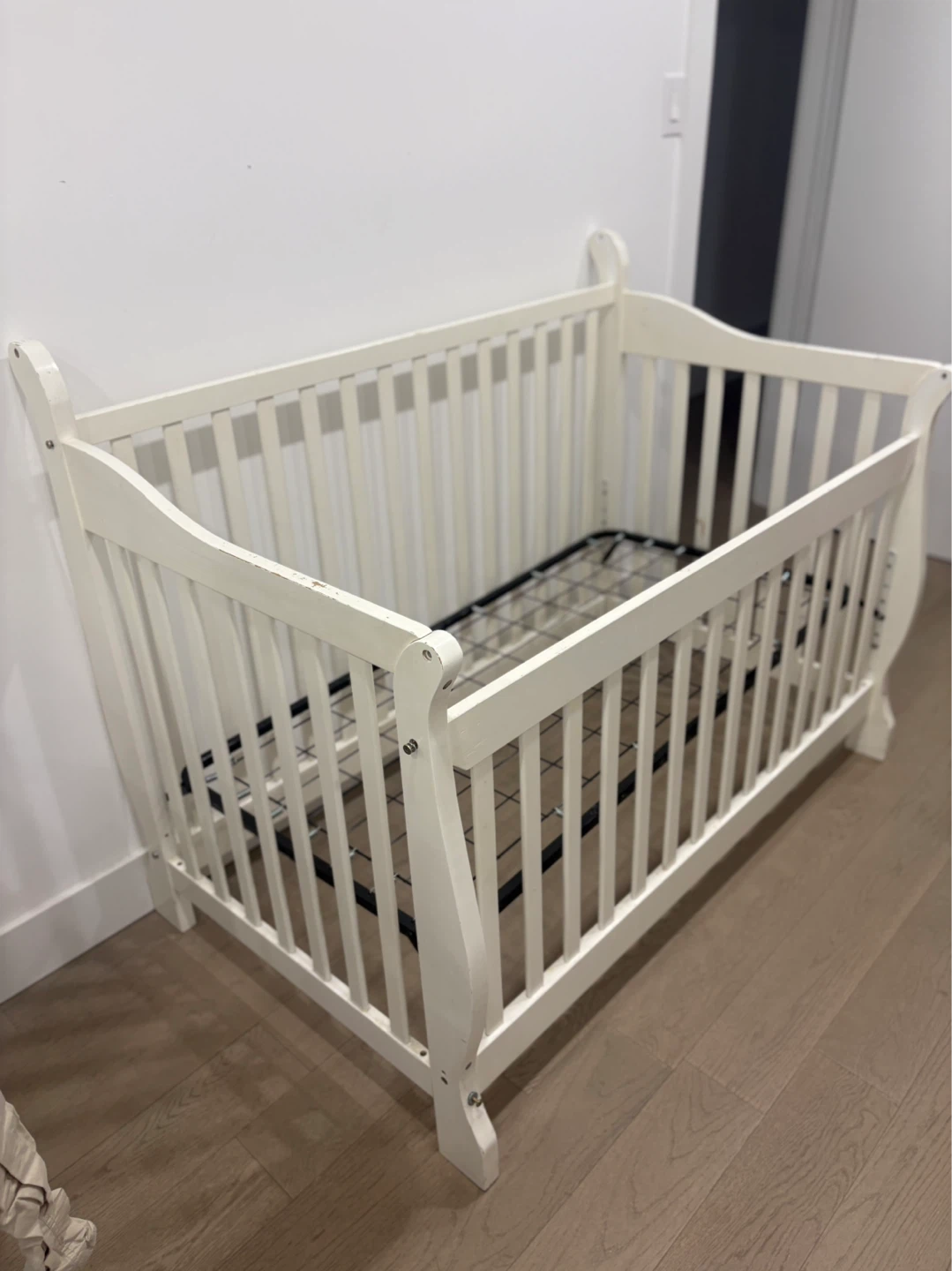 White Wooden Baby Crib