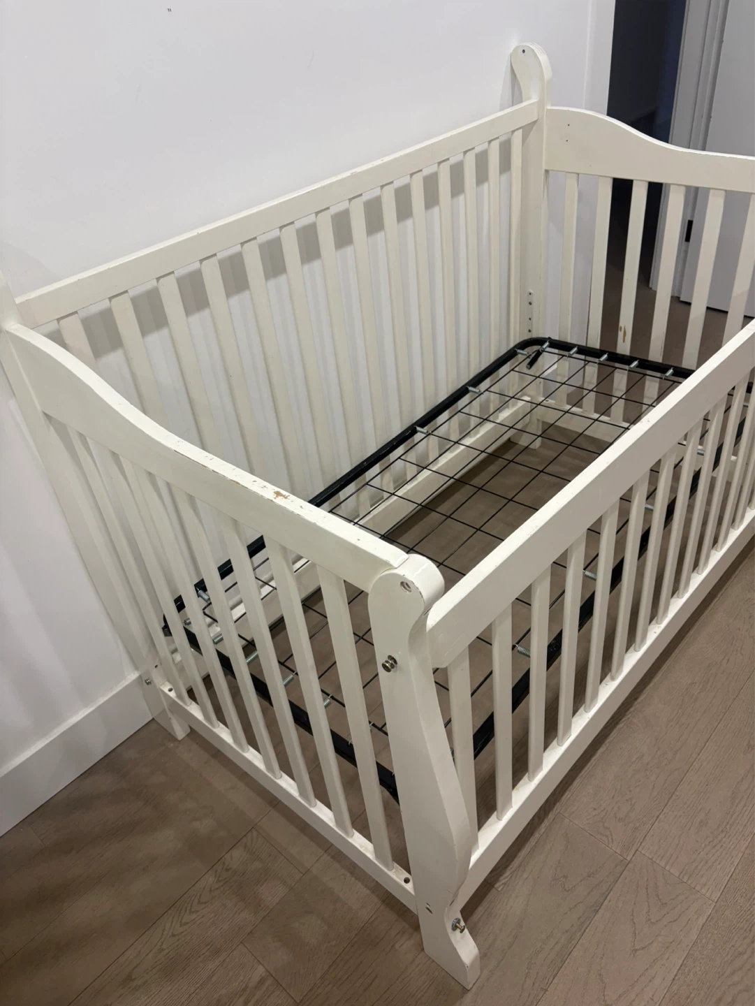 White Wooden Baby Crib - photo 2