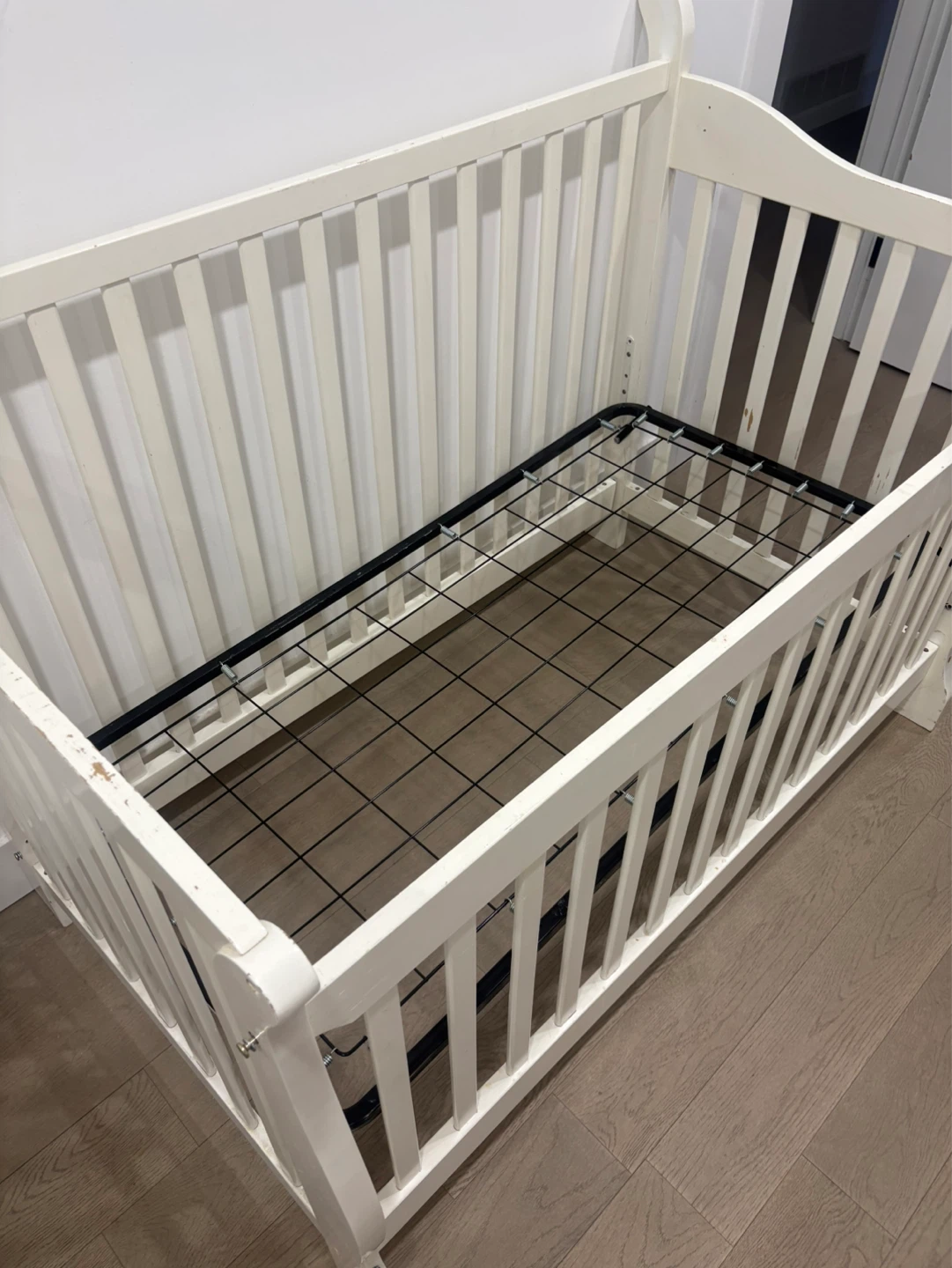 White Wooden Baby Crib - photo 3