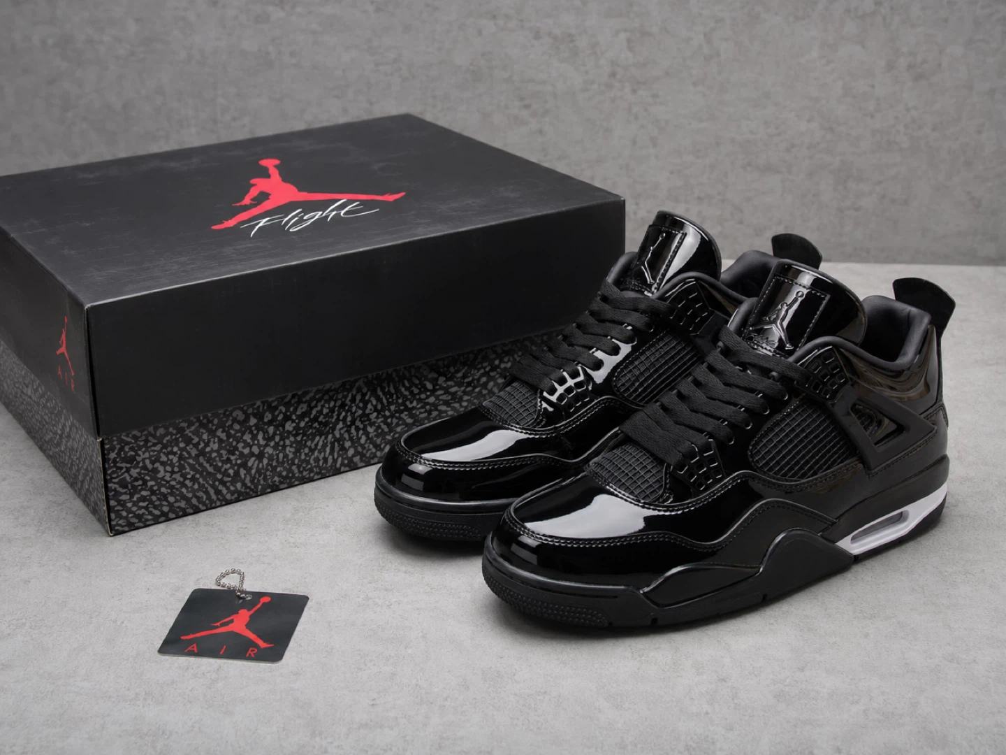 🚨Jordan 4 "Bred Reimagined" Patent Leather Shoes- Size 8,10,11