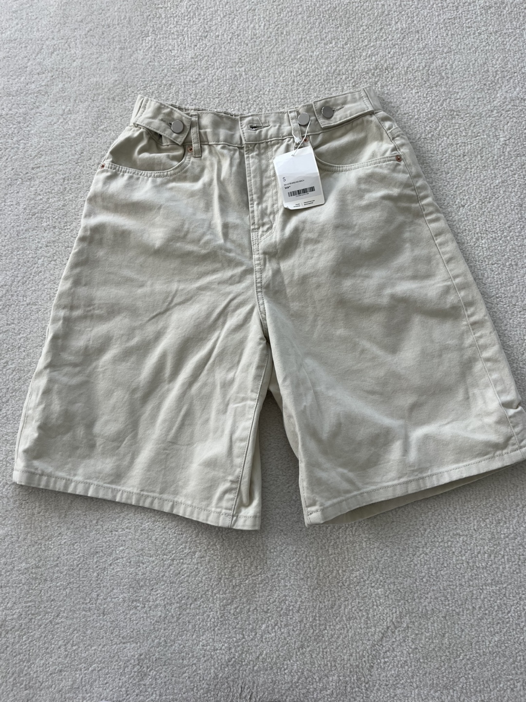 NWT: Oak + Fort Beige Shorts Size S