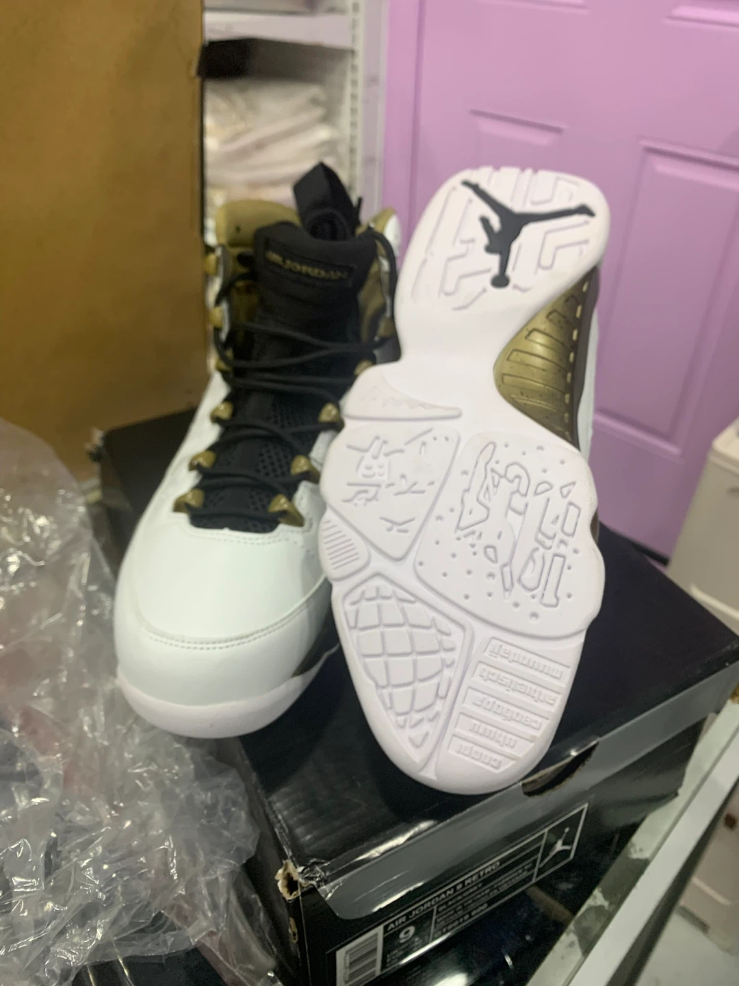 🚨🚨Air Jordan 9 Retro White Gold Sneakers- Size 9,10,11 - photo 2