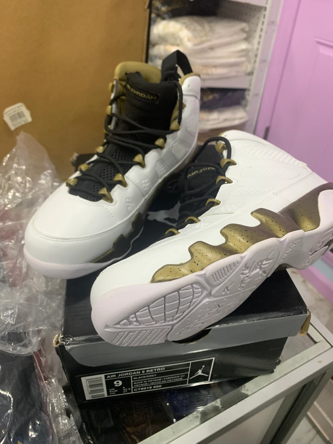 🚨🚨Air Jordan 9 Retro White Gold Sneakers- Size 9,10,11 - photo 4