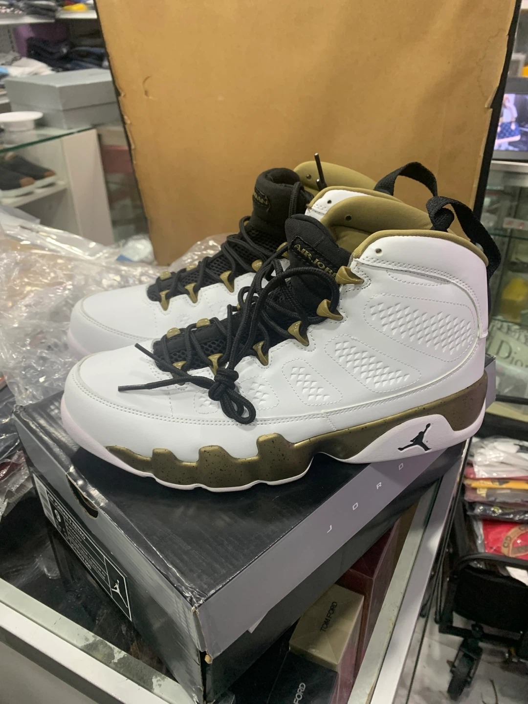 🚨🚨Air Jordan 9 Retro White Gold Sneakers- Size 9,10,11
