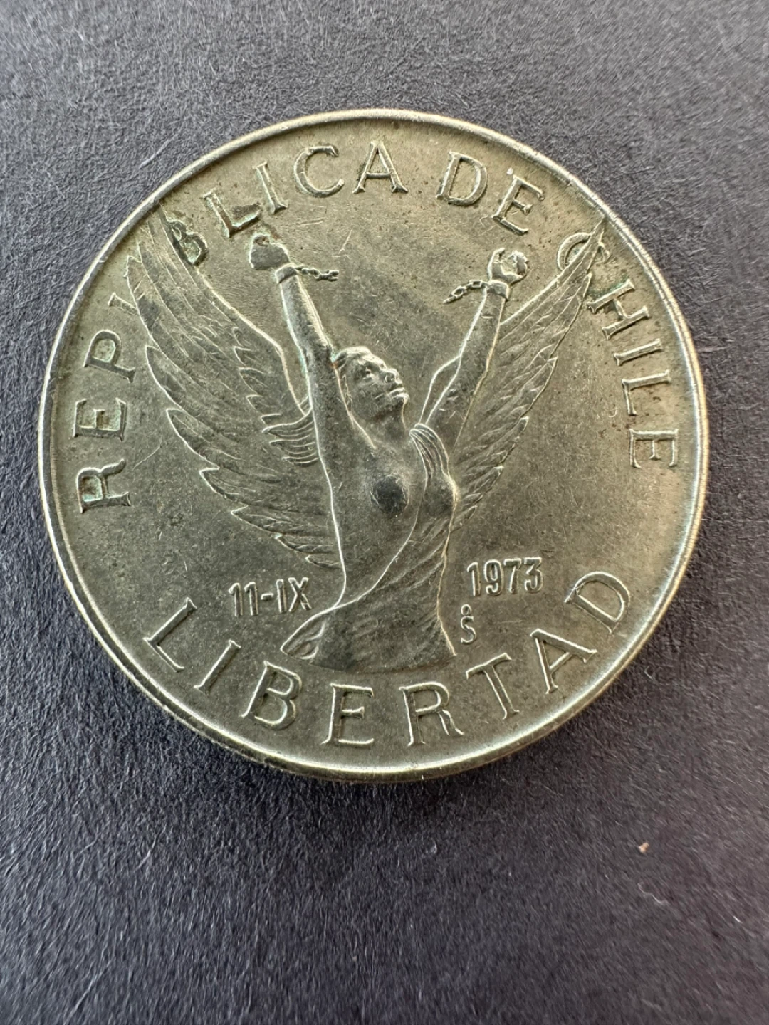 Chile 10 Pesos Coin - 1977 - photo 2