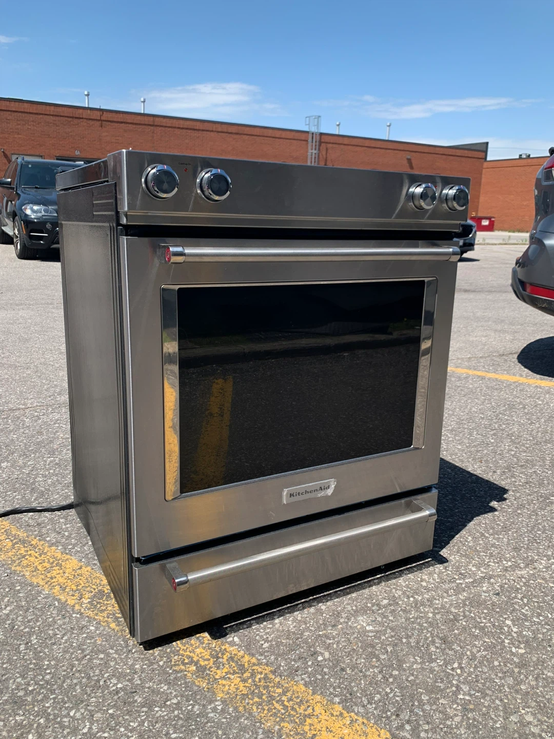 Big Deal 🔥-Clearances-Kitchenaid New Glass stove only 1500/- - photo 2
