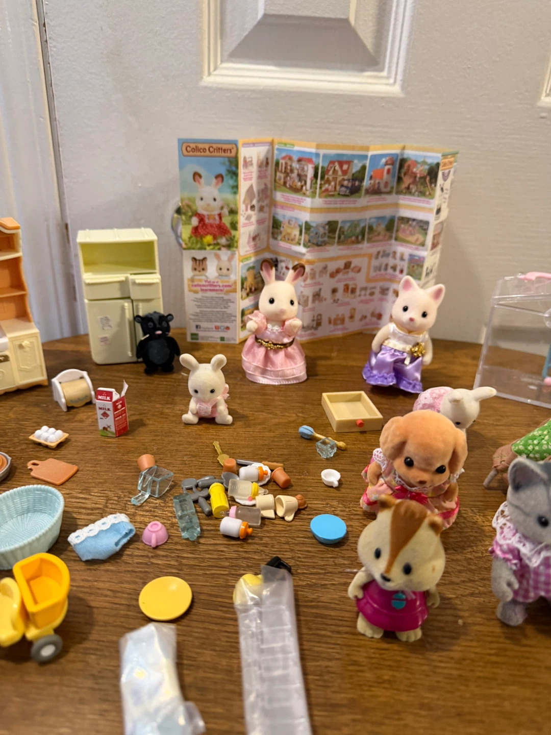 Bundle Calico Critters Family and Accessories Set - photo 2