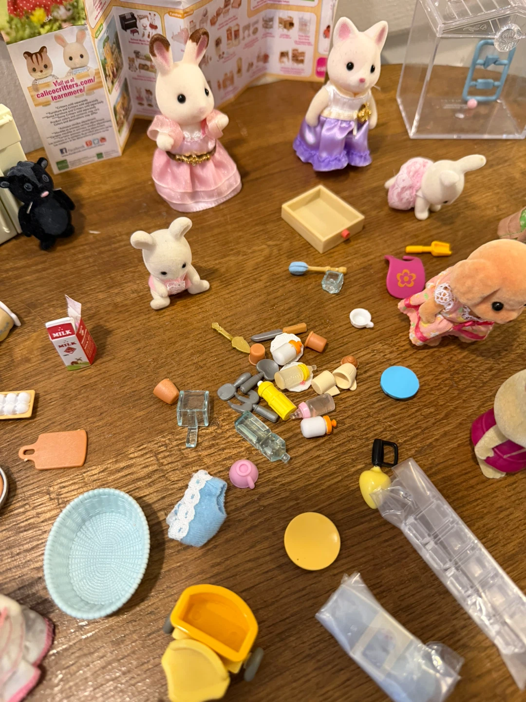 Bundle Calico Critters Family and Accessories Set - photo 5
