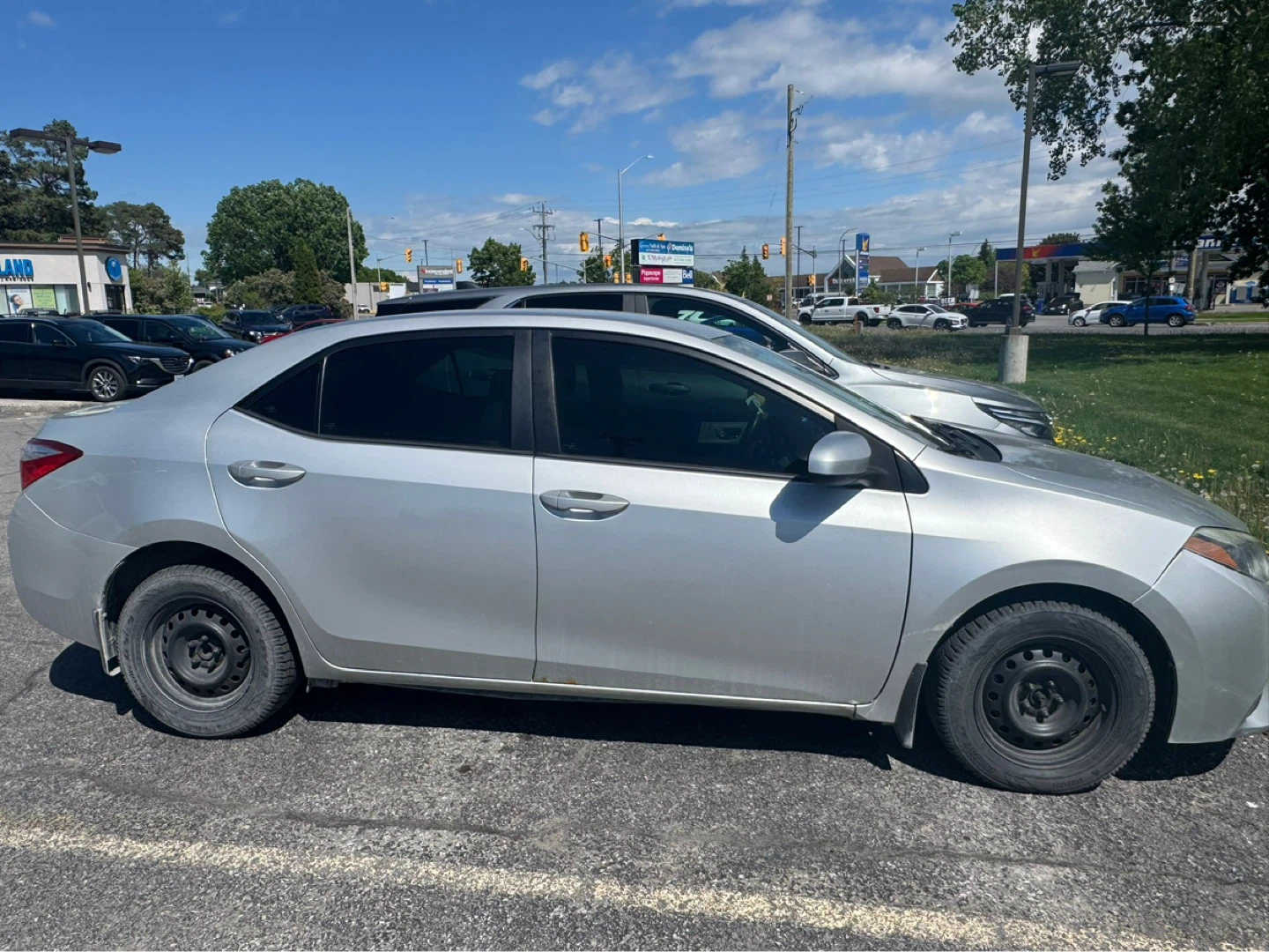 2015 Toyota Corolla LE Sedan - photo 3