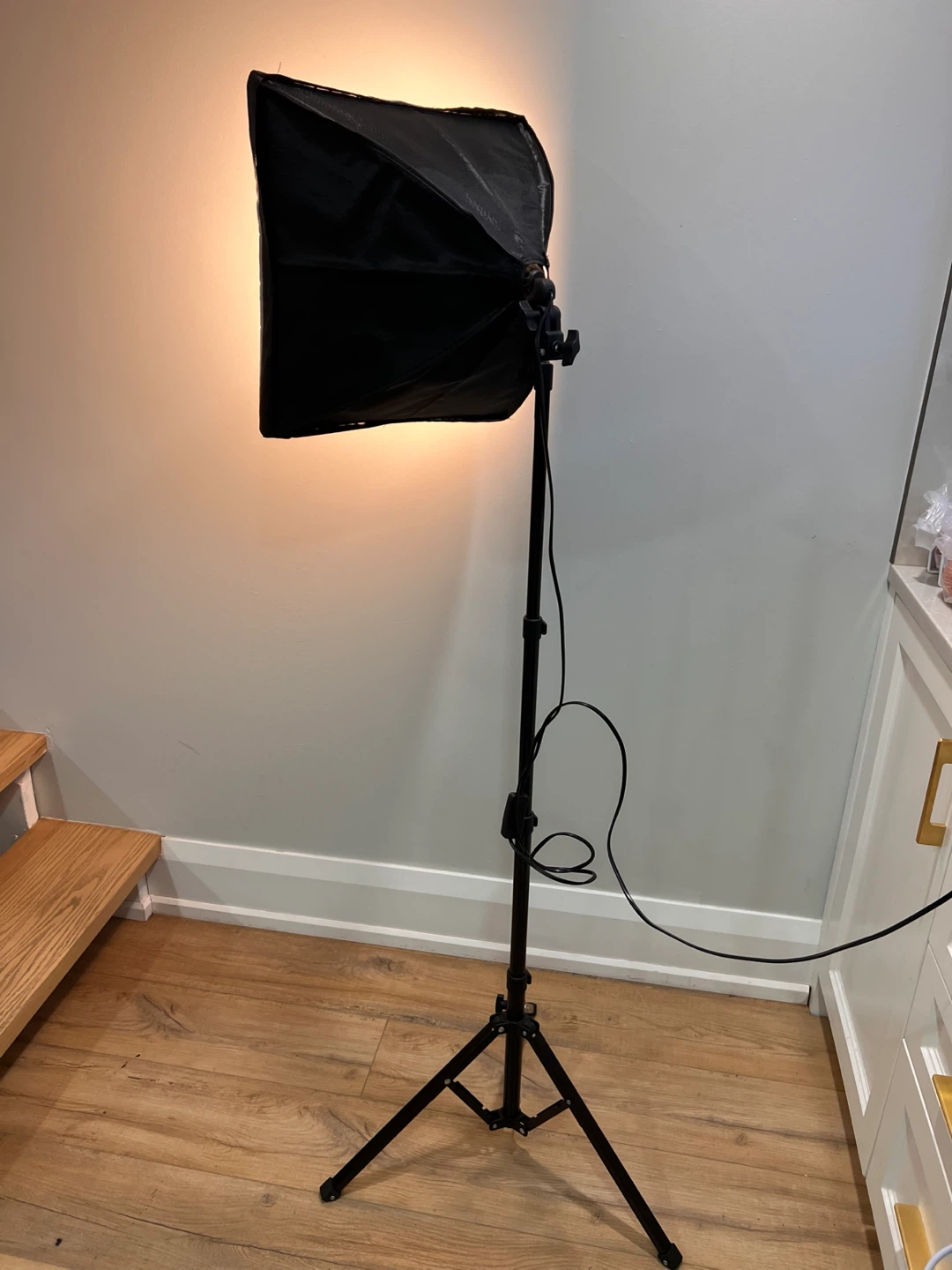 EMART Softbox Photography Lighting Kit w/ Tripod
