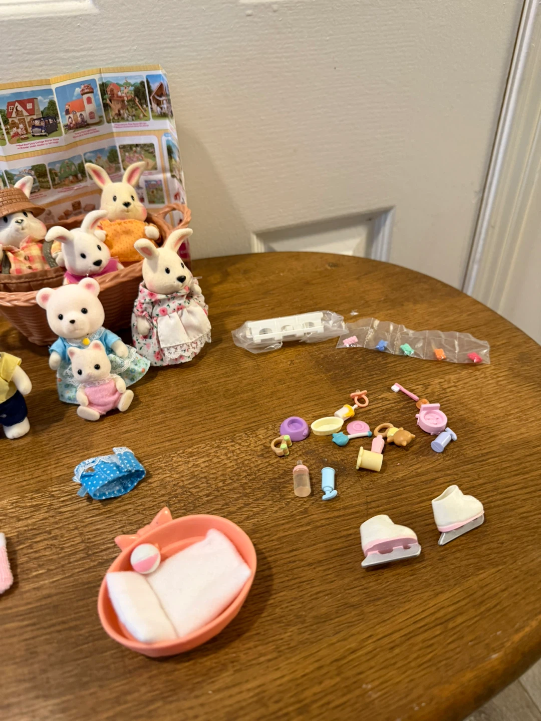 Bundle Calico Critters Family & Accessories Set - photo 4
