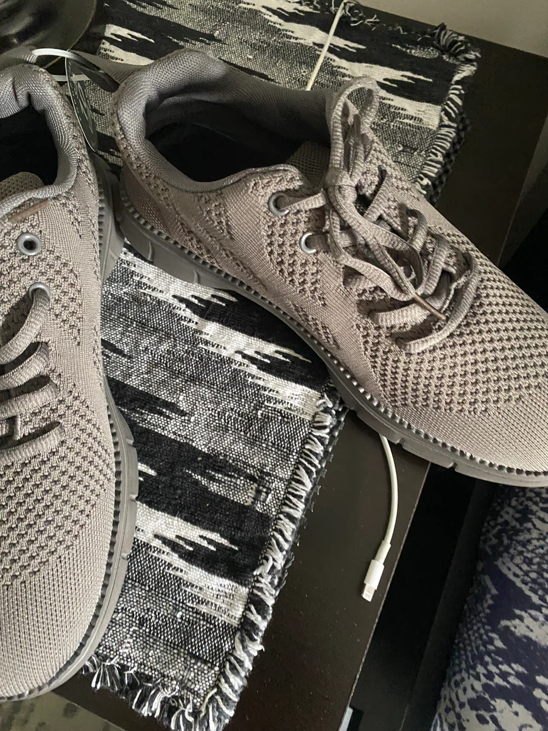 Grey Knit brand new shoes size 10 - photo 4