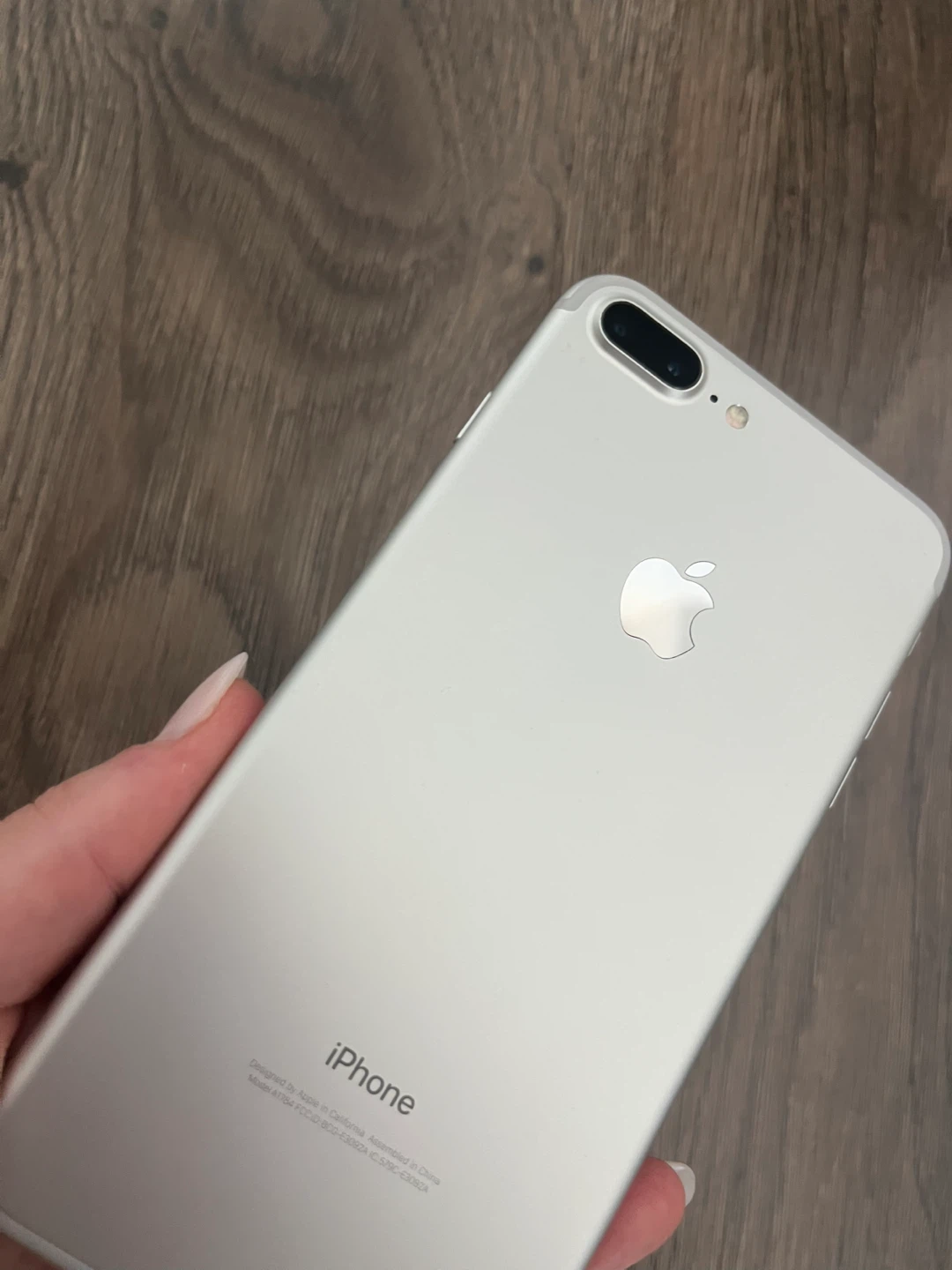 Apple iPhone 7 Plus - Silver