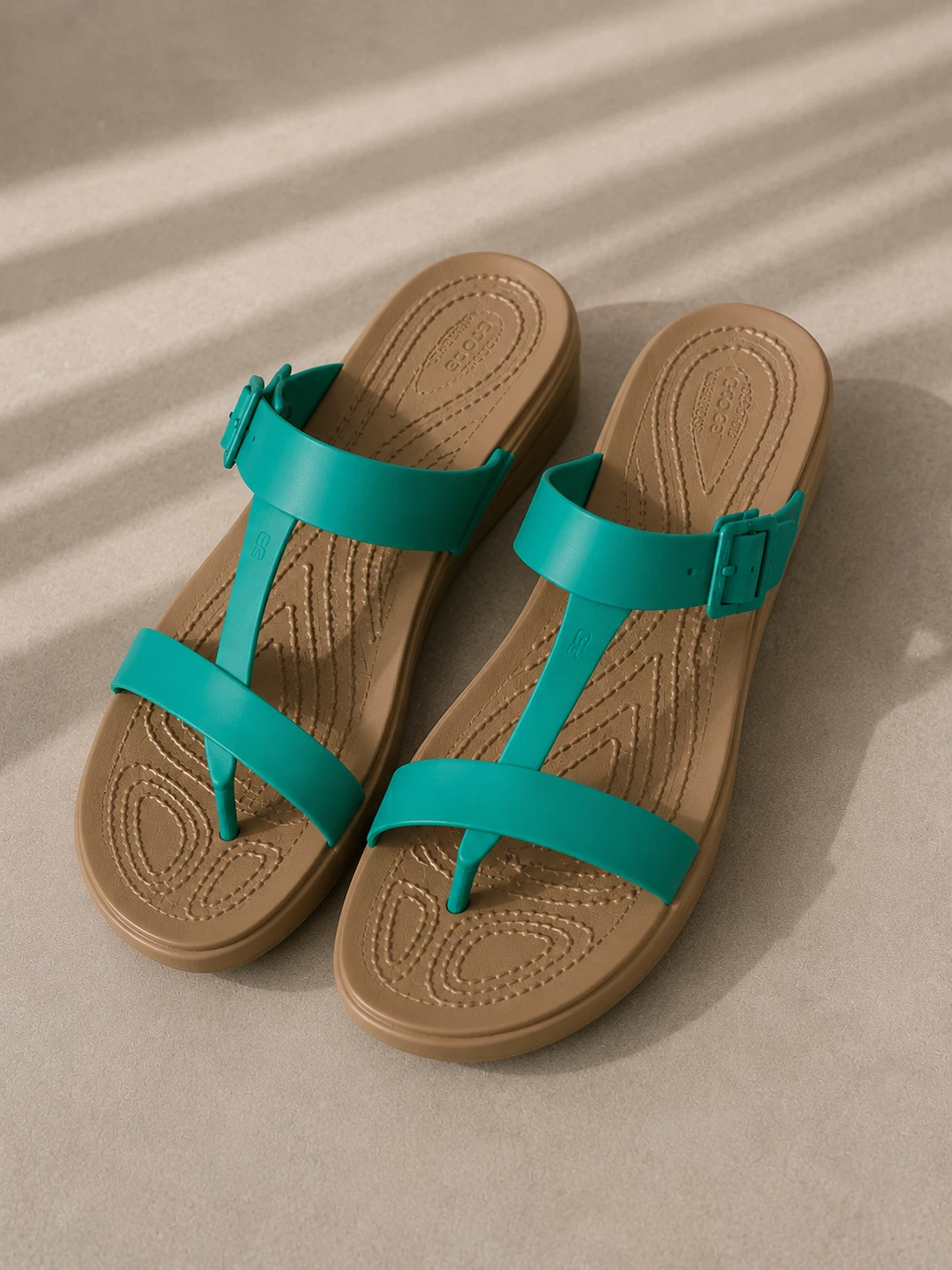 ✨ Crocs Women’s Sandals – Size W9 ✨ - photo 2