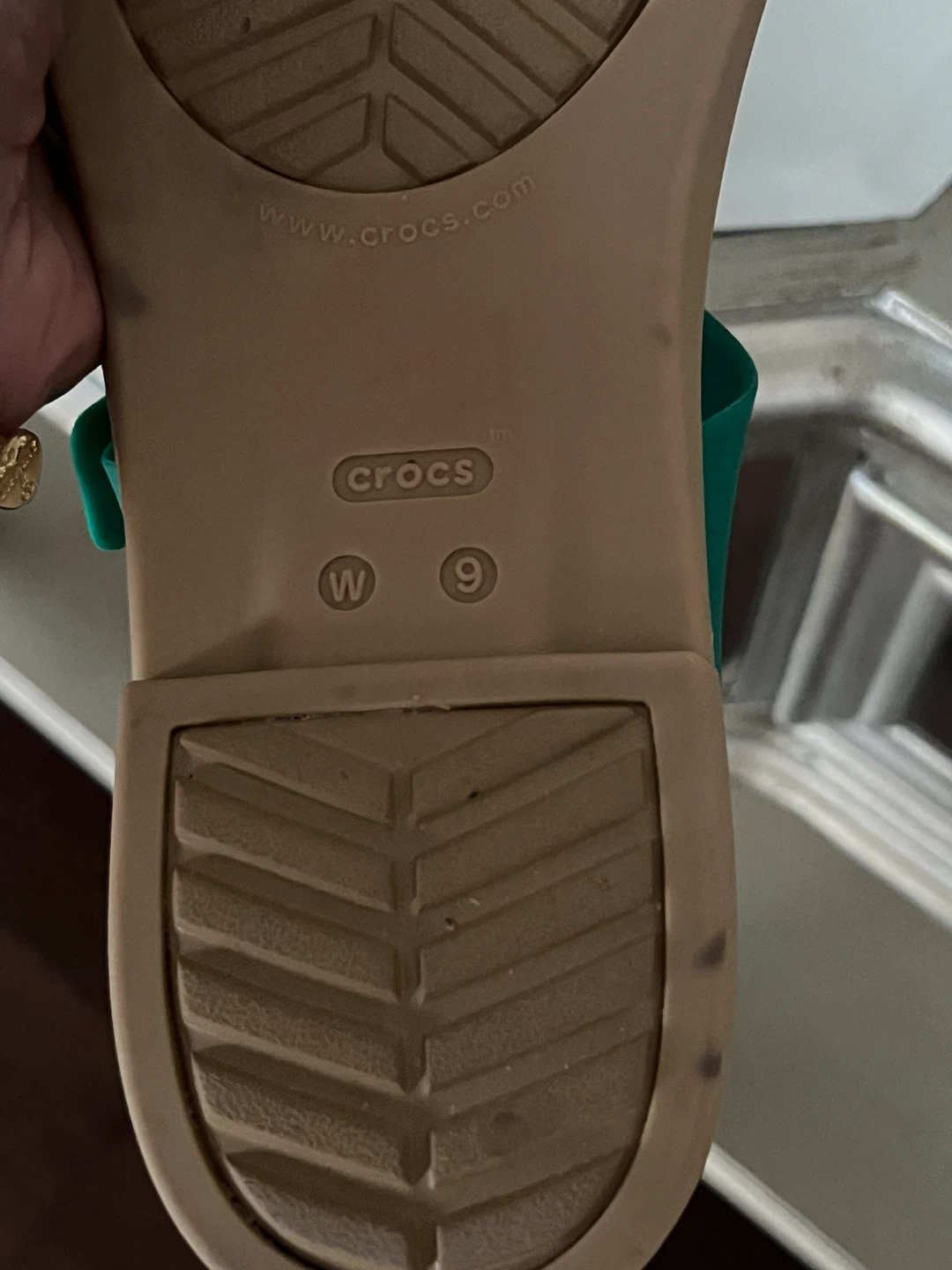 ✨ Crocs Women’s Sandals – Size W9 ✨ - photo 4