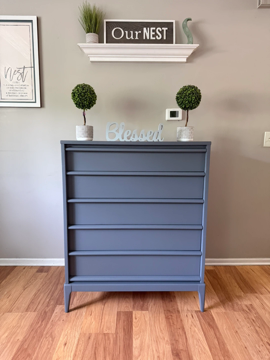 ✨🩶Beautiful solid MC dresser🩶✨