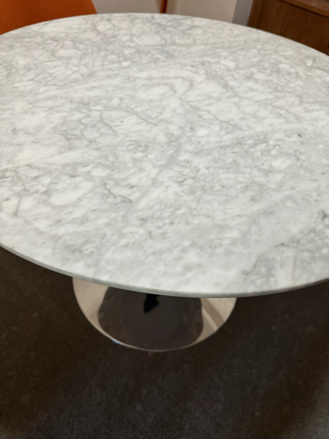 Round Marble Top Pedestal Dining Table - photo 3