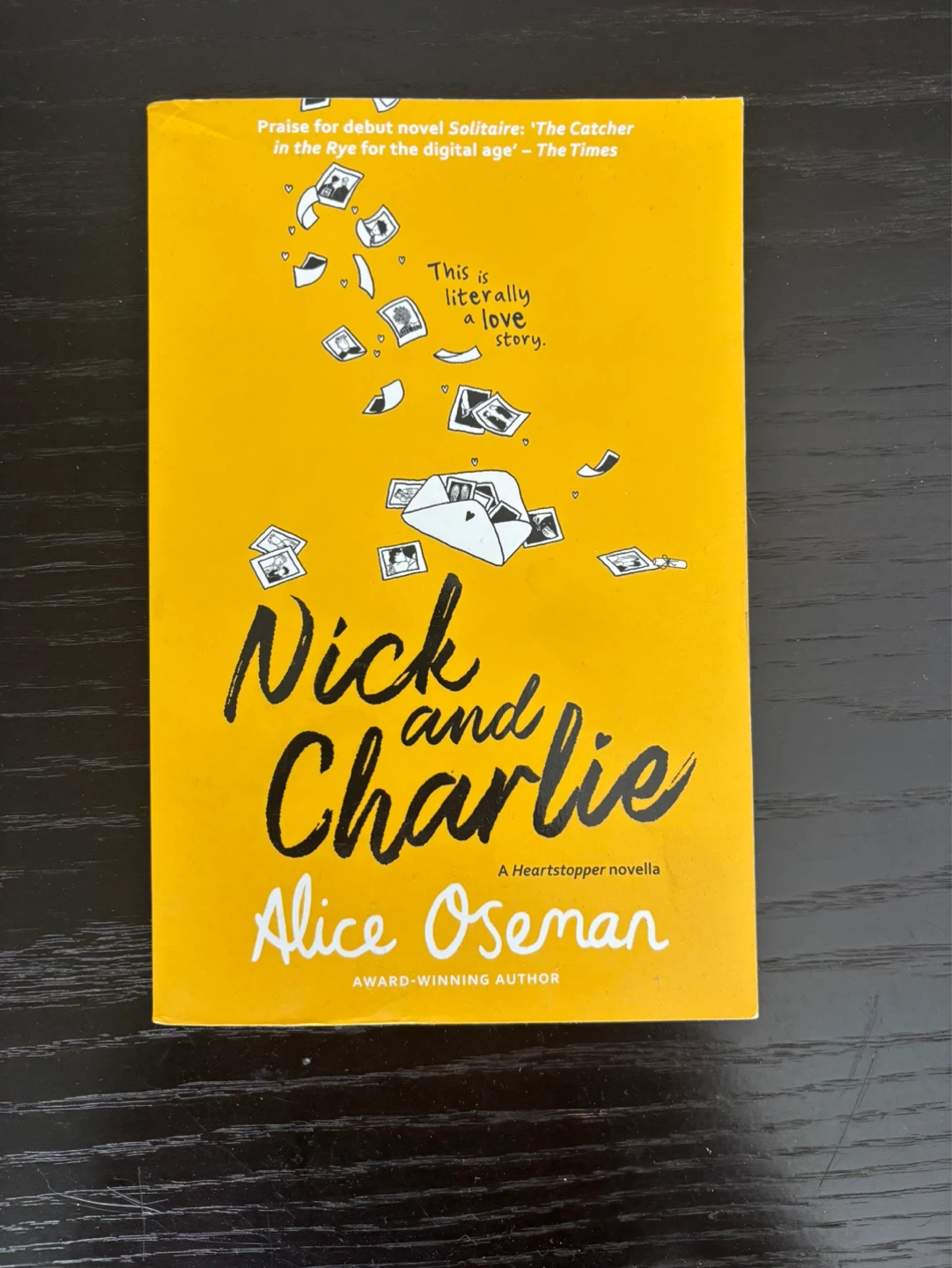 Nick and Charlie Alice Oseman Heartstopper Novella Book