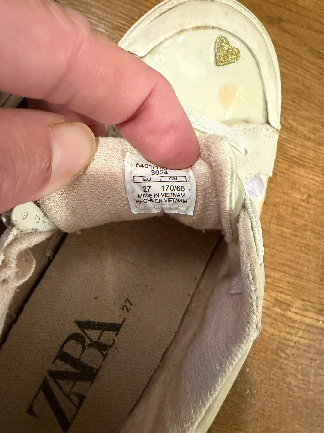 Zara Kids Cream Heart Print Sneakers Size 27 - photo 5