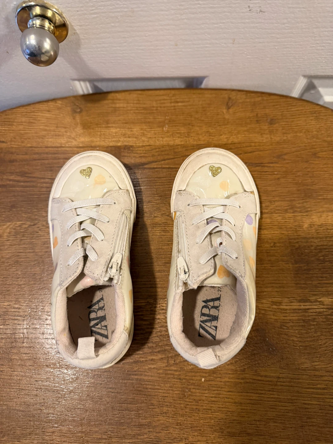 Zara Kids Cream Heart Print Sneakers Size 27 - photo 4