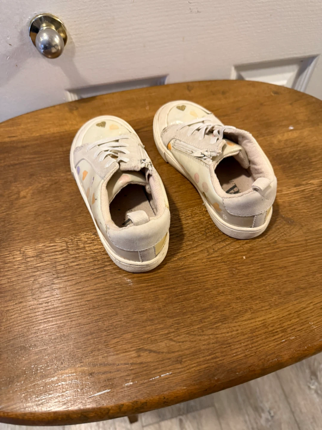 Zara Kids Cream Heart Print Sneakers Size 27 - photo 2
