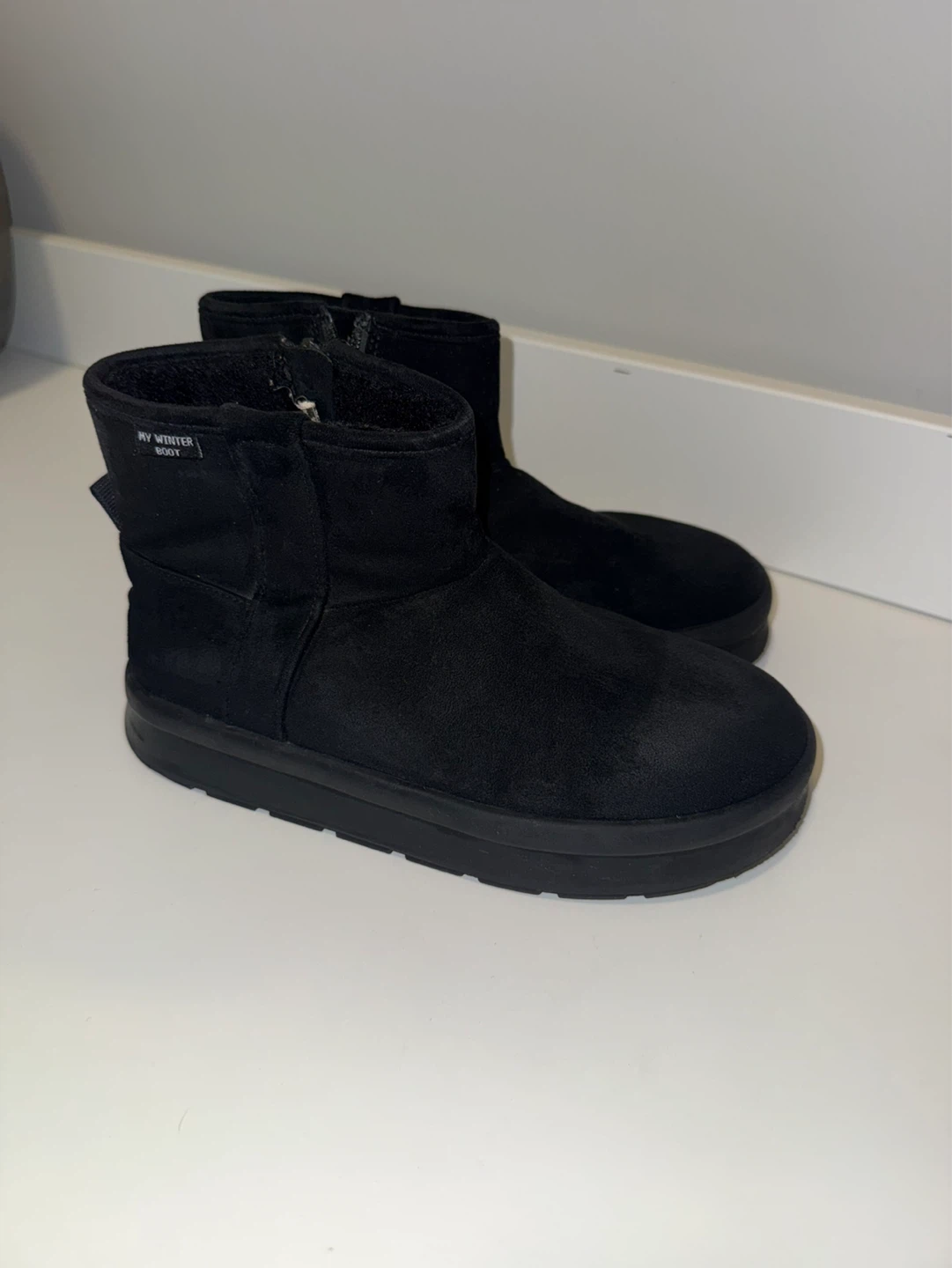 Black Zara suede Boots