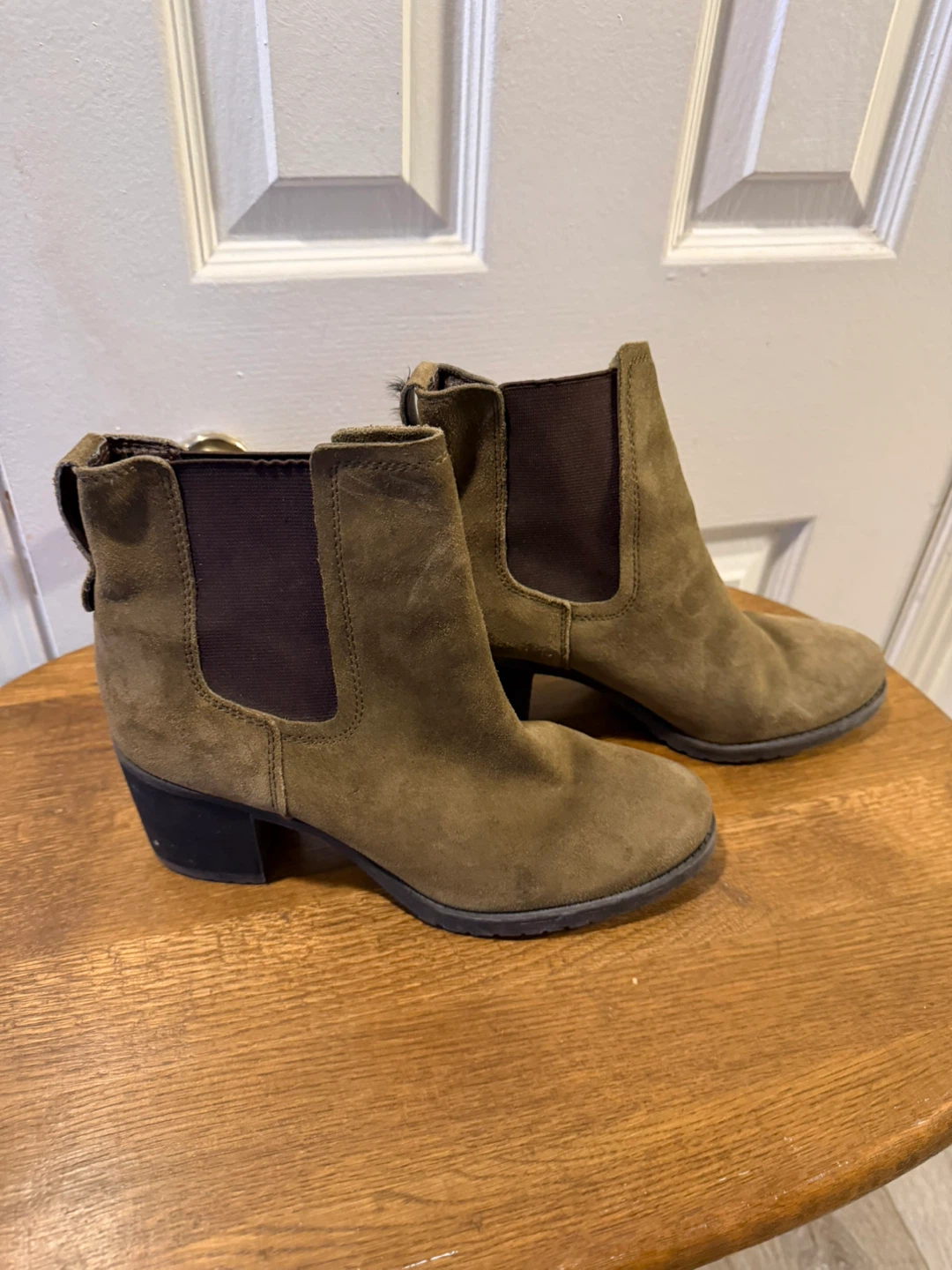 Sam Edelman Suede Chelsea Boots - Size 8 - photo 2