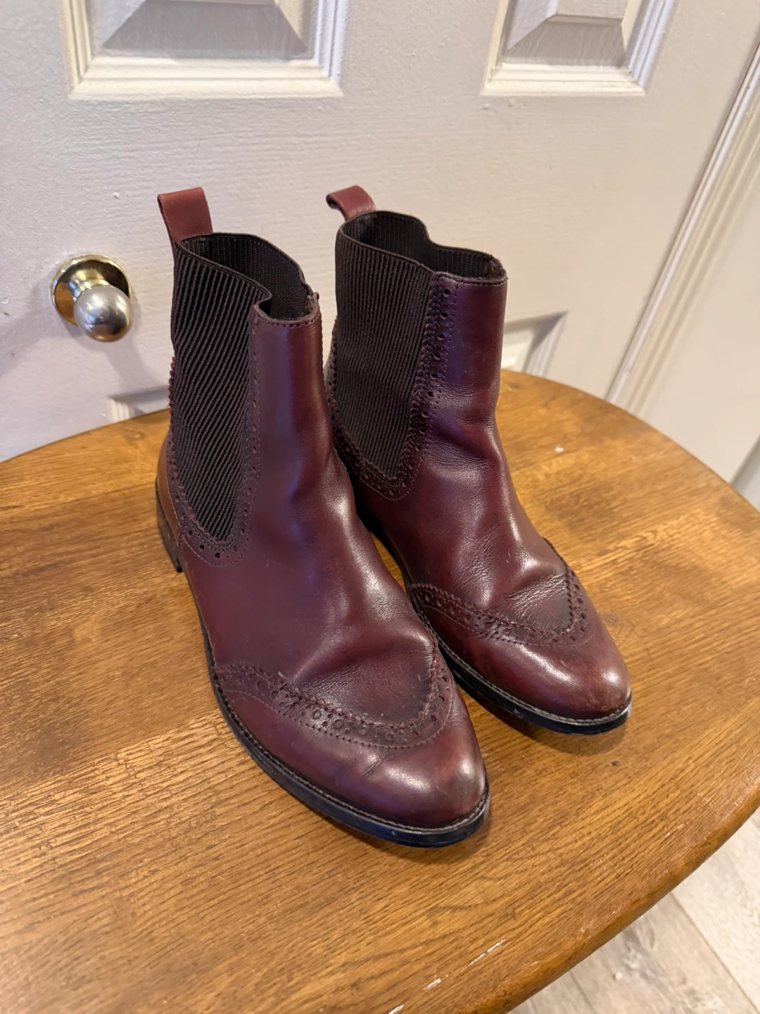Massimo Dutti Burgundy Leather Chelsea Boots
