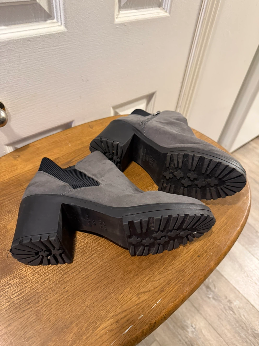 New Look Grey Suede Chelsea Boots - photo 2