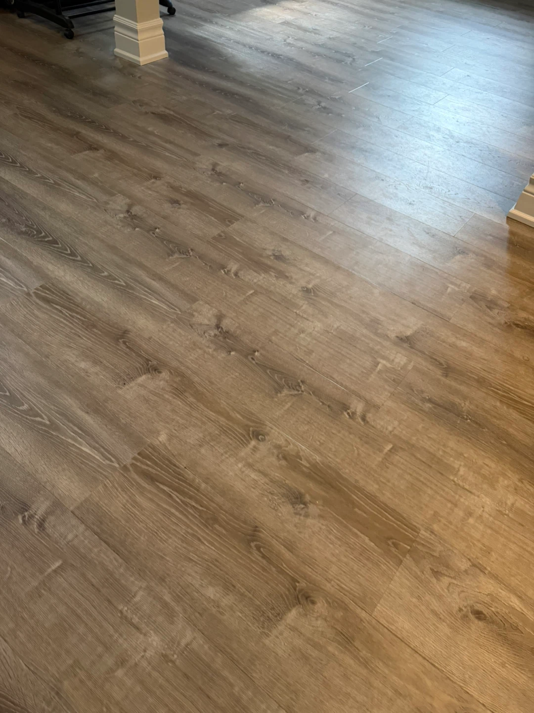 10 boxes of new flooring - photo 3