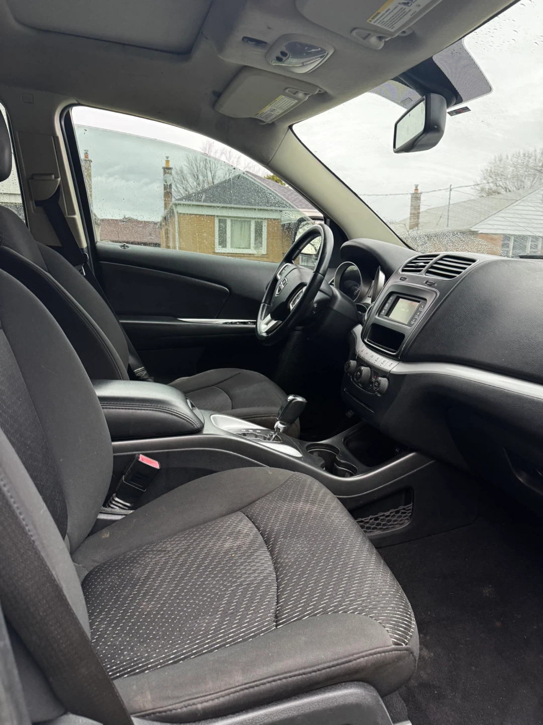 White Dodge Journey - photo 5