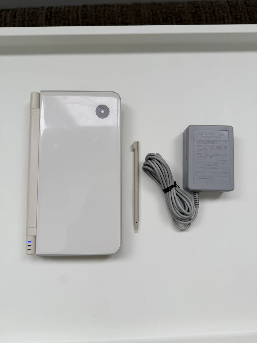 Nintendo DSI XL / LL (White) - photo 2