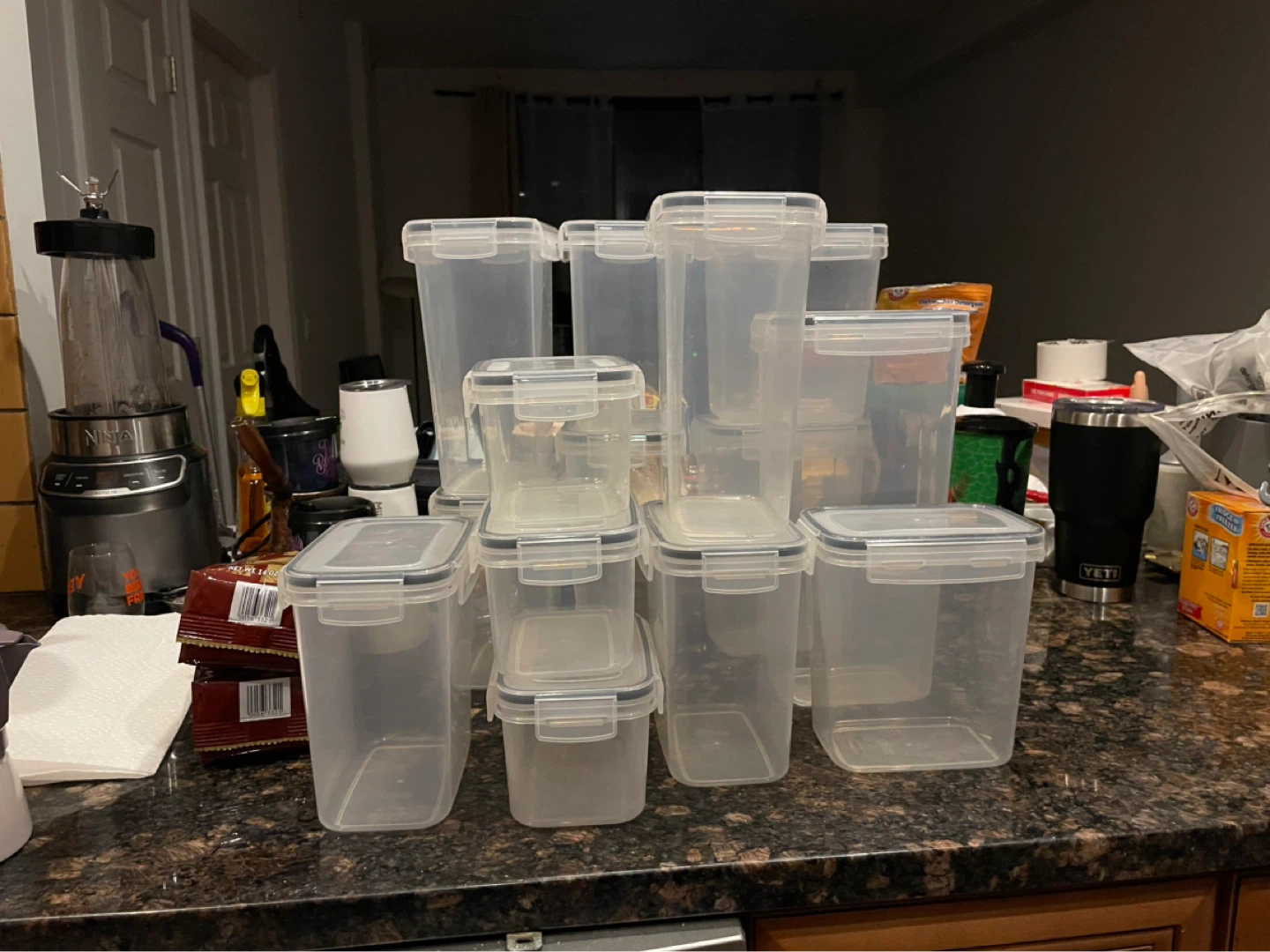 14 Food Containers/Tupperwares