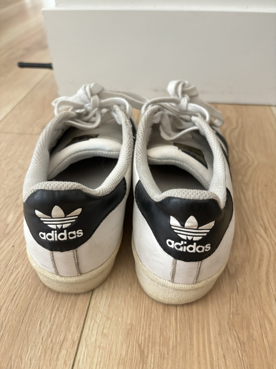 Adidas Superstar Sneakers