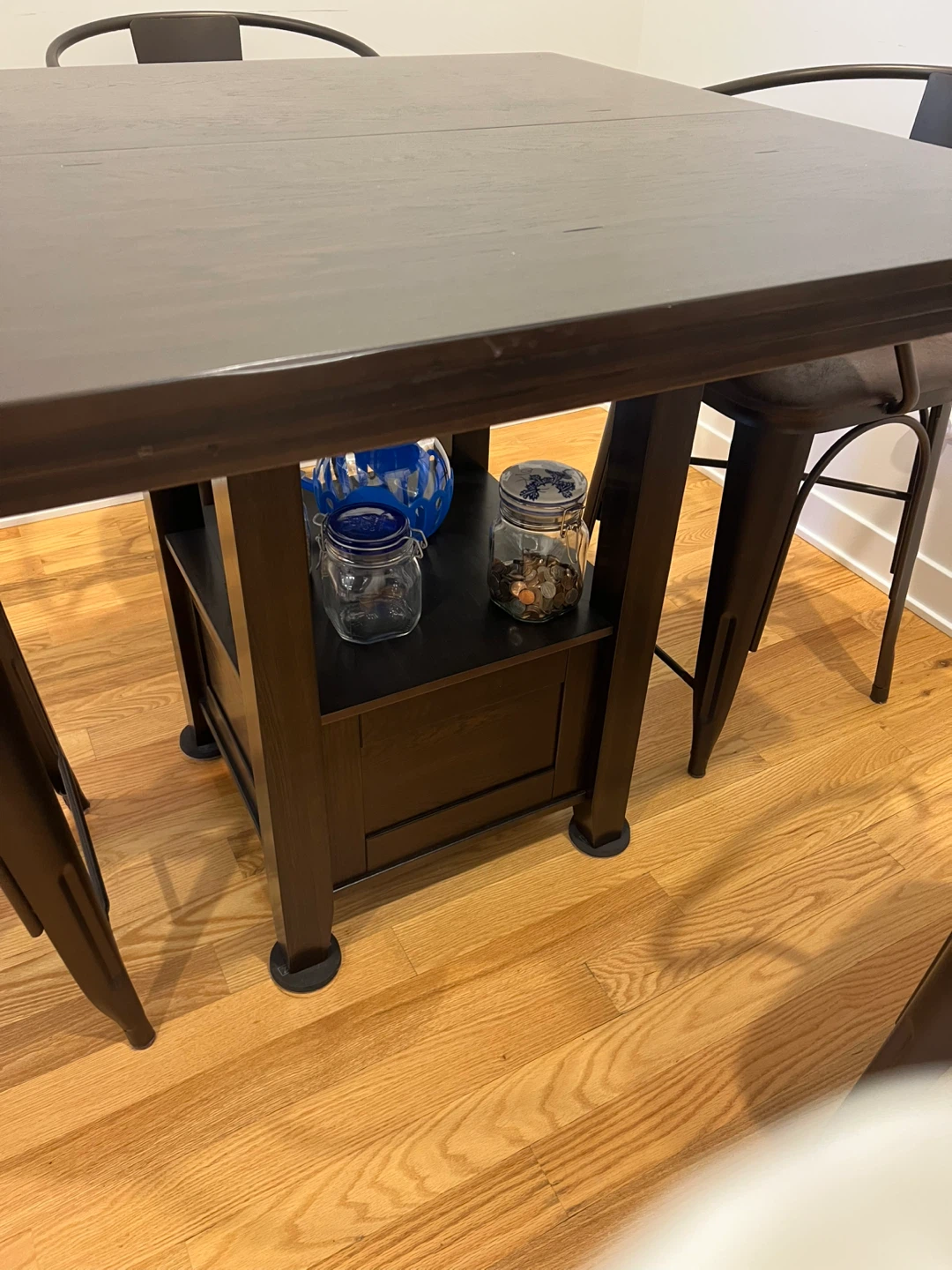 Dark Wood Bar Table with 4 Stools - photo 3