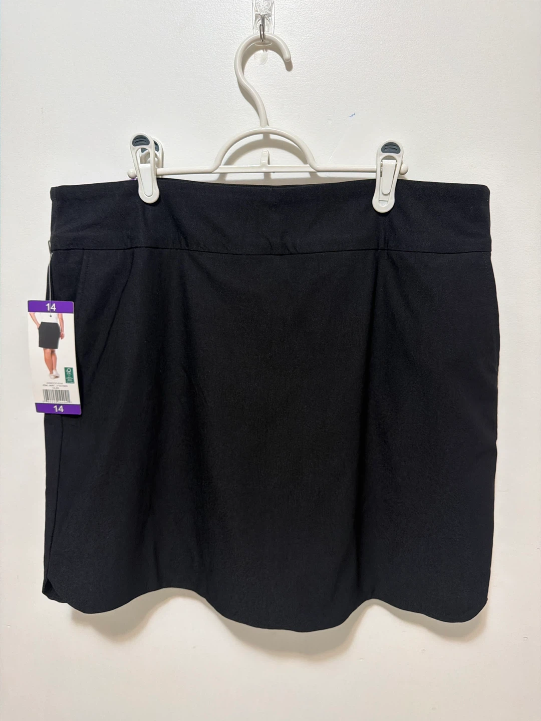 S.C. & CO. Black Pull-On Skort - Size 14