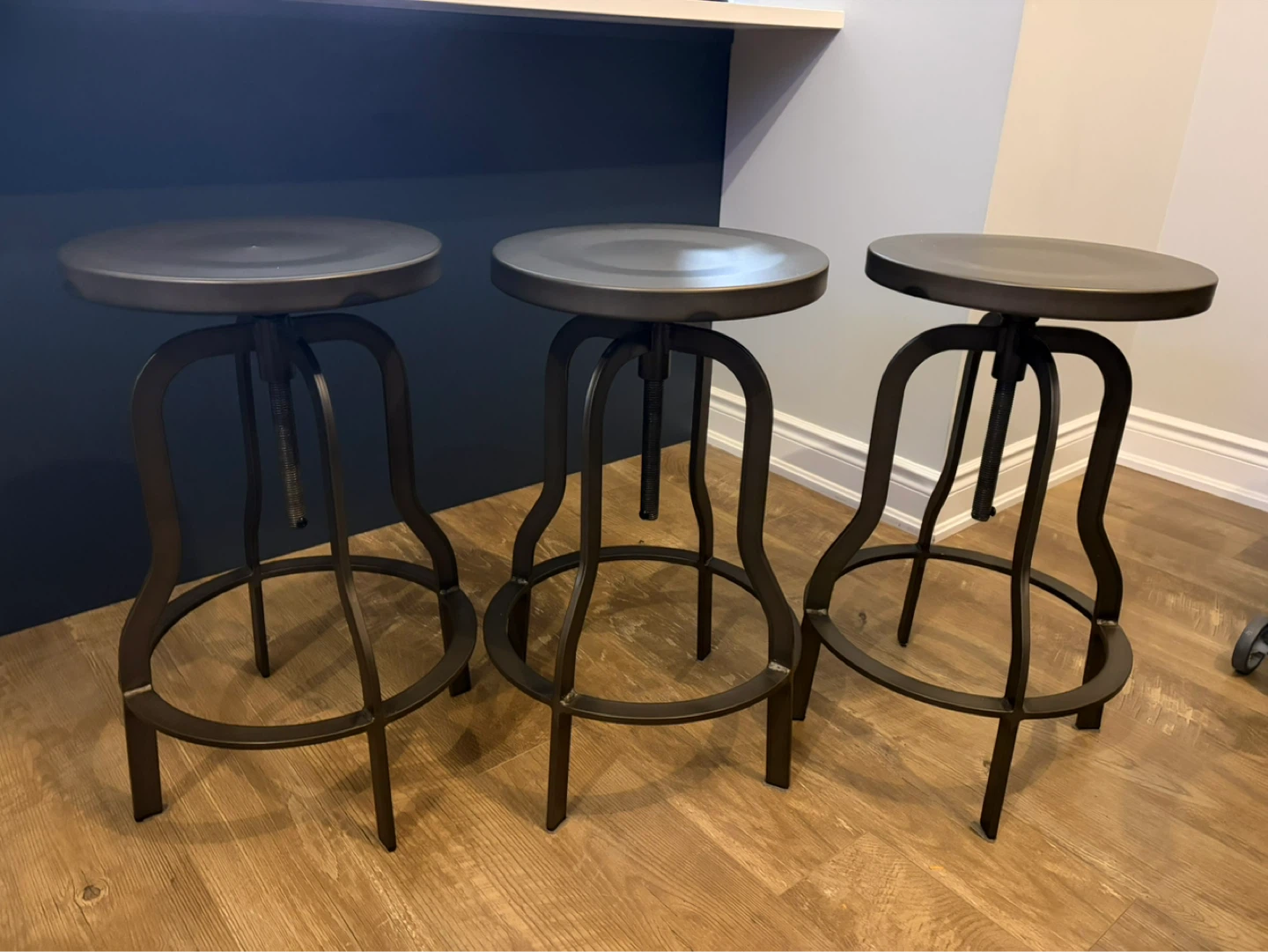 Counter Stools / Bar Stools