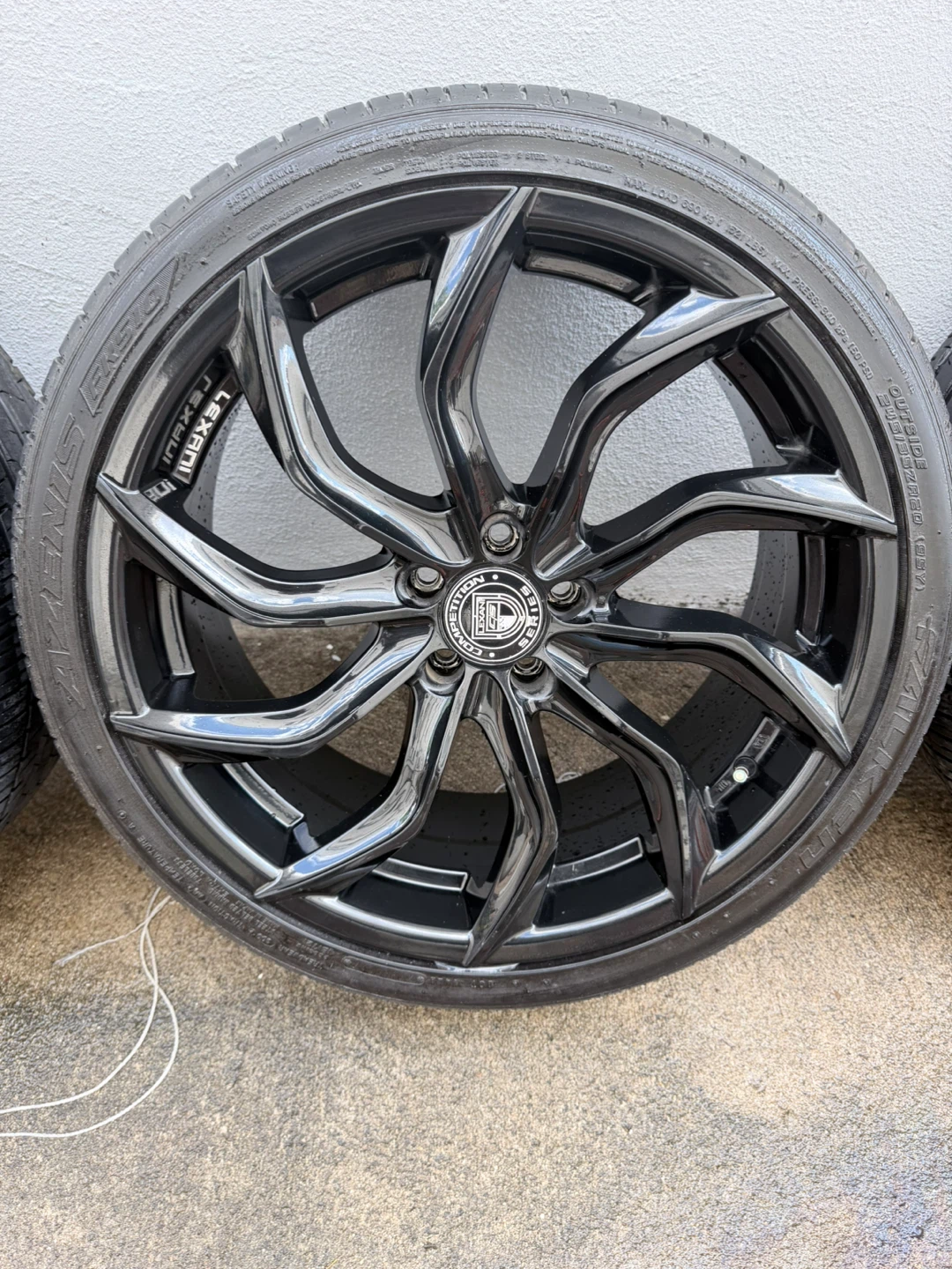 Lexani 20inch Gloss Black Wheels 245/35/R20 - photo 3