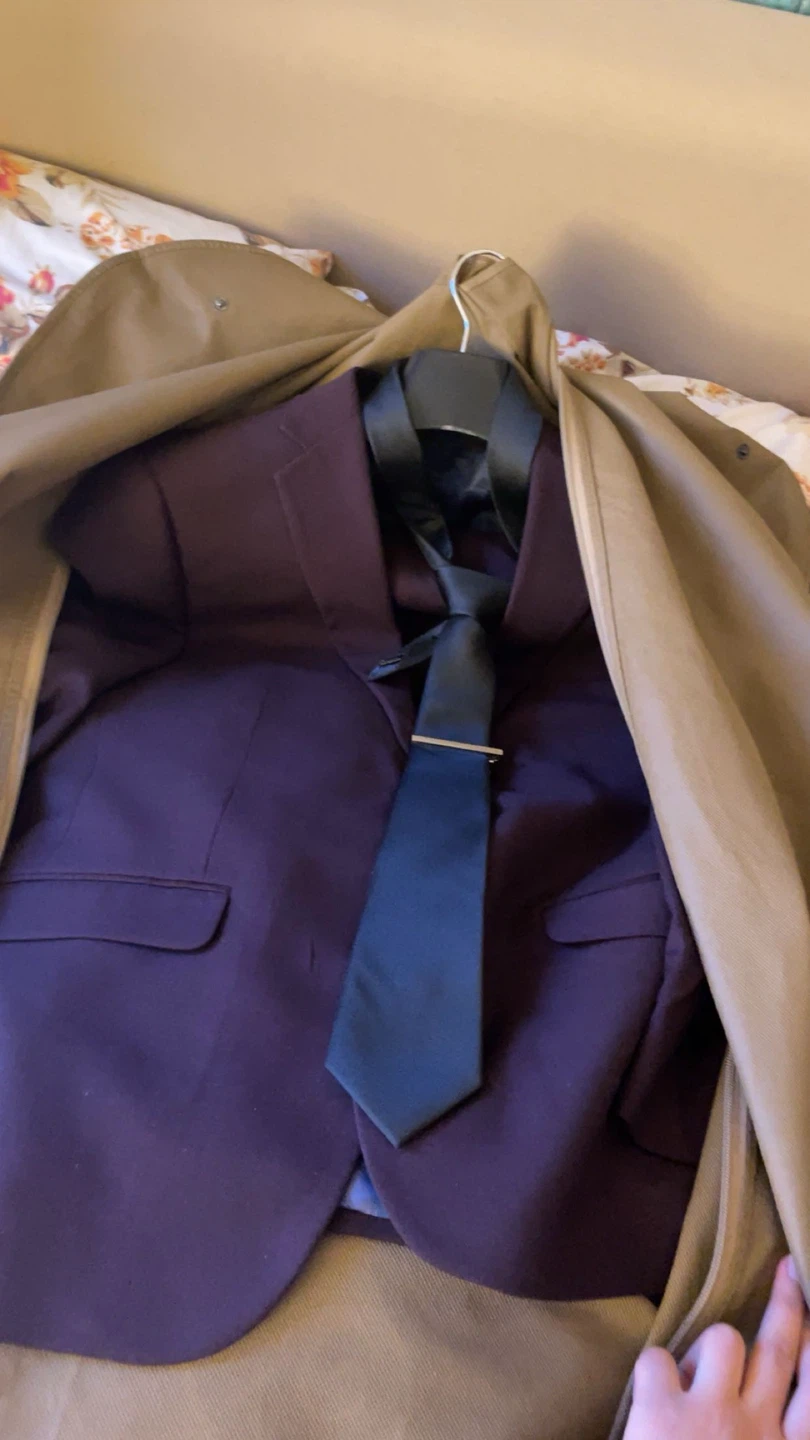 Men's Graduation Plum Suit with Tie - Size 35S - photo 2