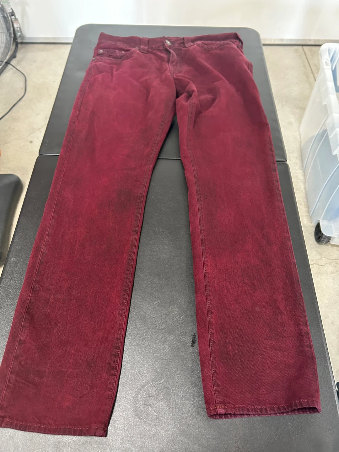 True Religion Geno Relaxed Slim Jeans Burgundy Size 33
