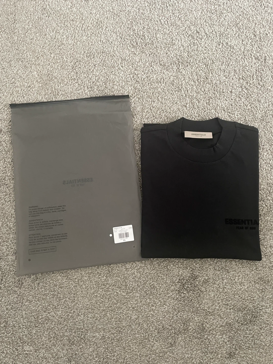 Black Essentials Fear of God T-Shirt - photo 3