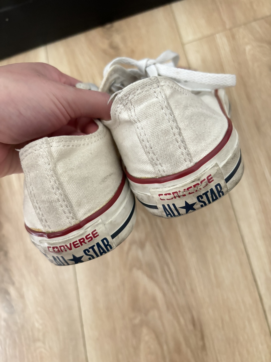 Converse All Star Low Top Sneakers - Women’s Size 7.5 - photo 3