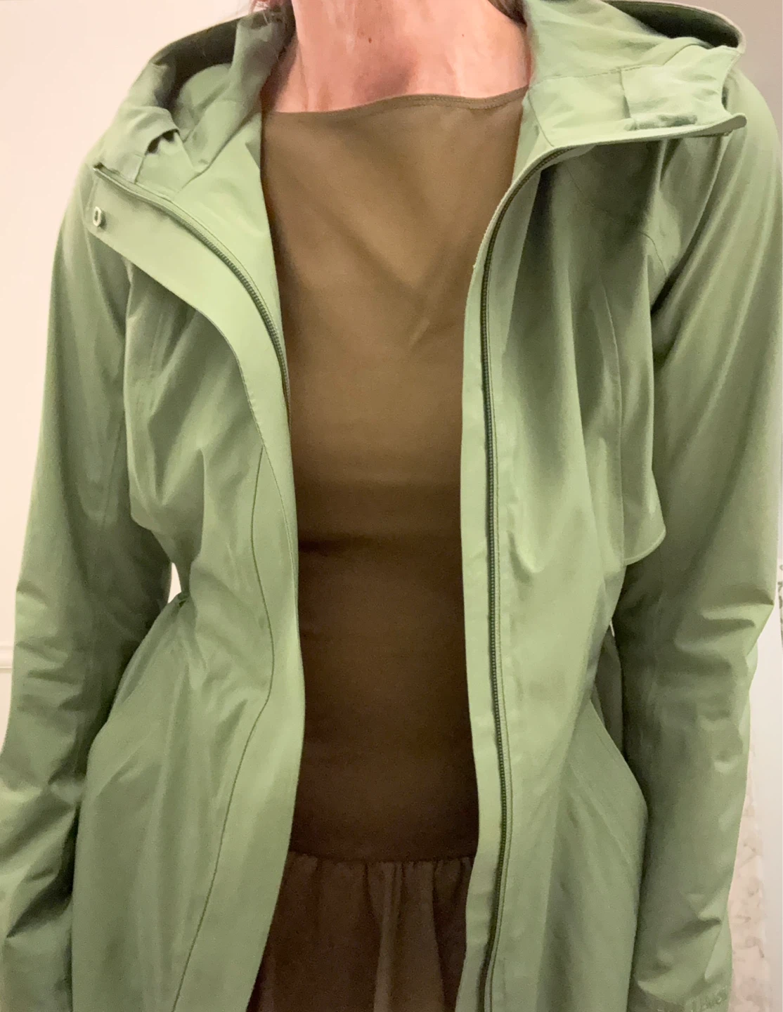 Lululemon Green Hooded Rain Jacket - photo 3
