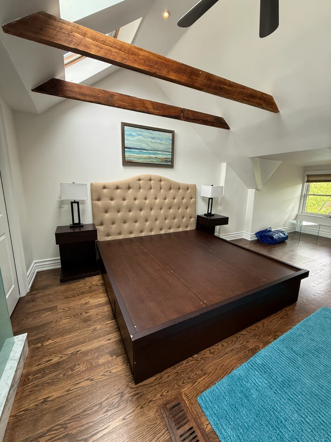 King size Storage Bed Frame with Tufted Headboard