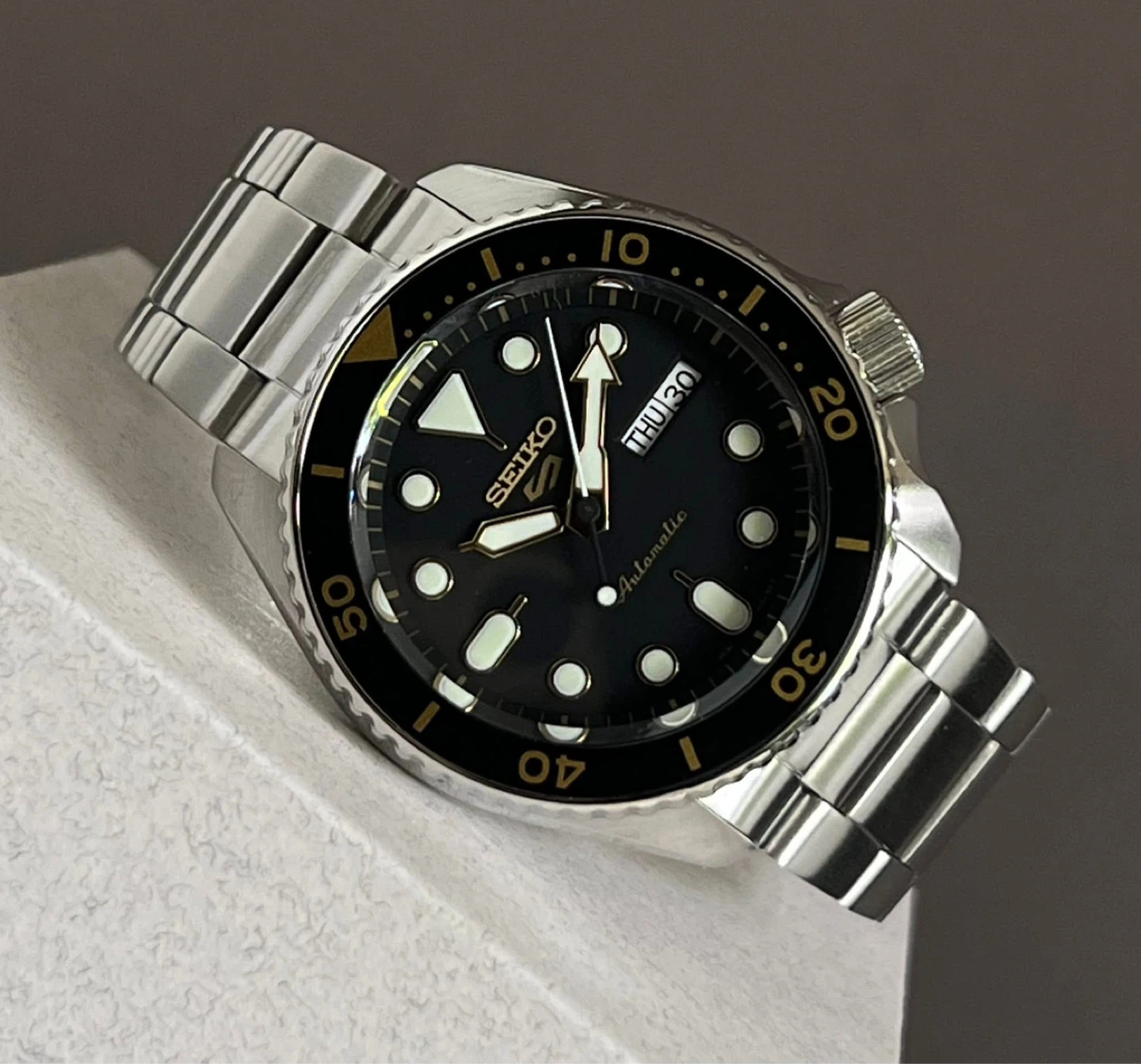 FOR SALE ✨Seiko Men’s 5 Sports Automatic Watch