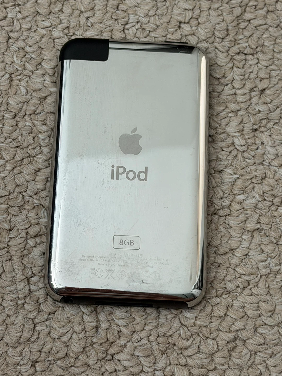 Apple iPod Touch 8GB - photo 2