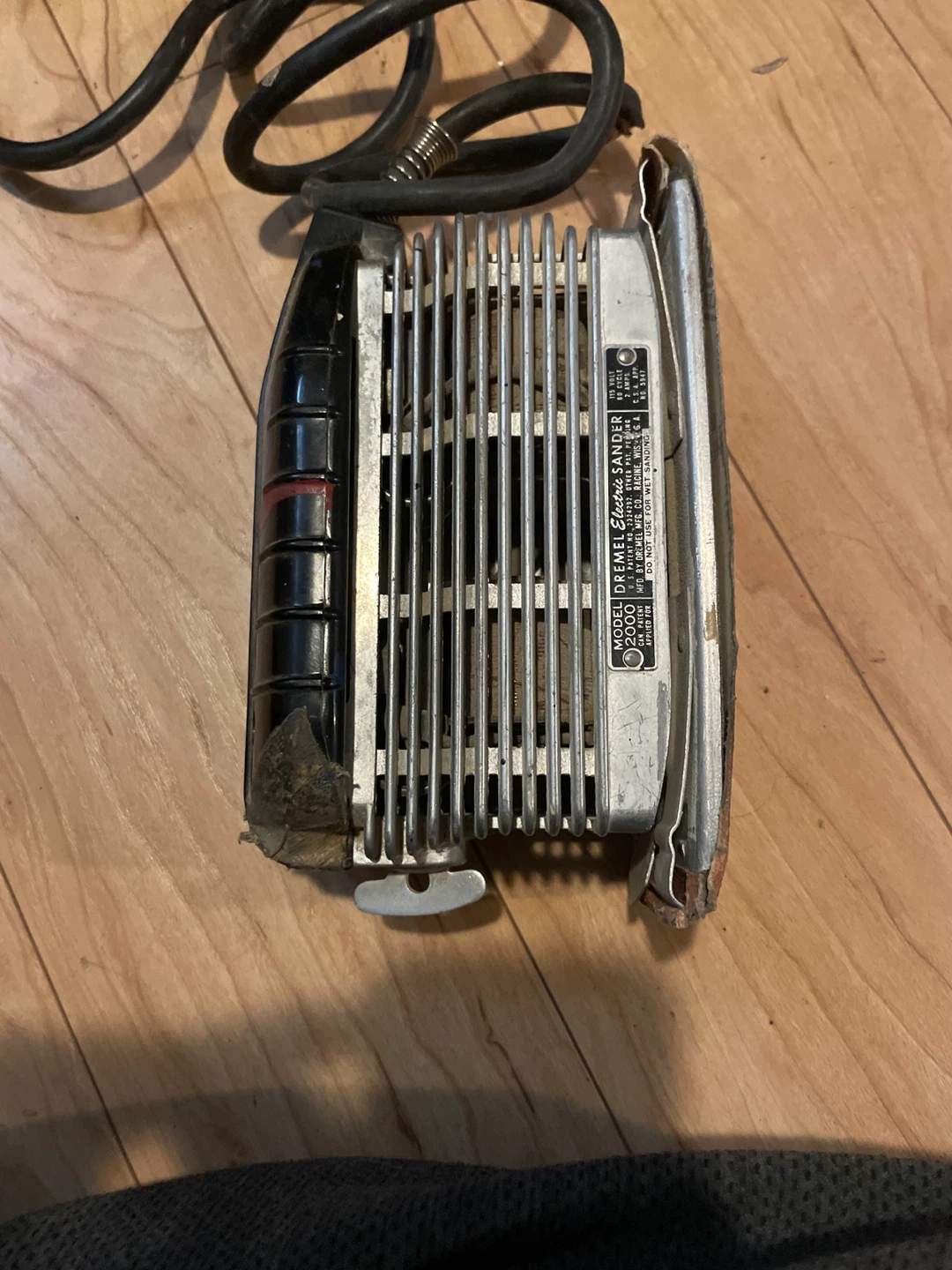 NEED GONE TODAY Vintage Dremel Belt Sander 2000