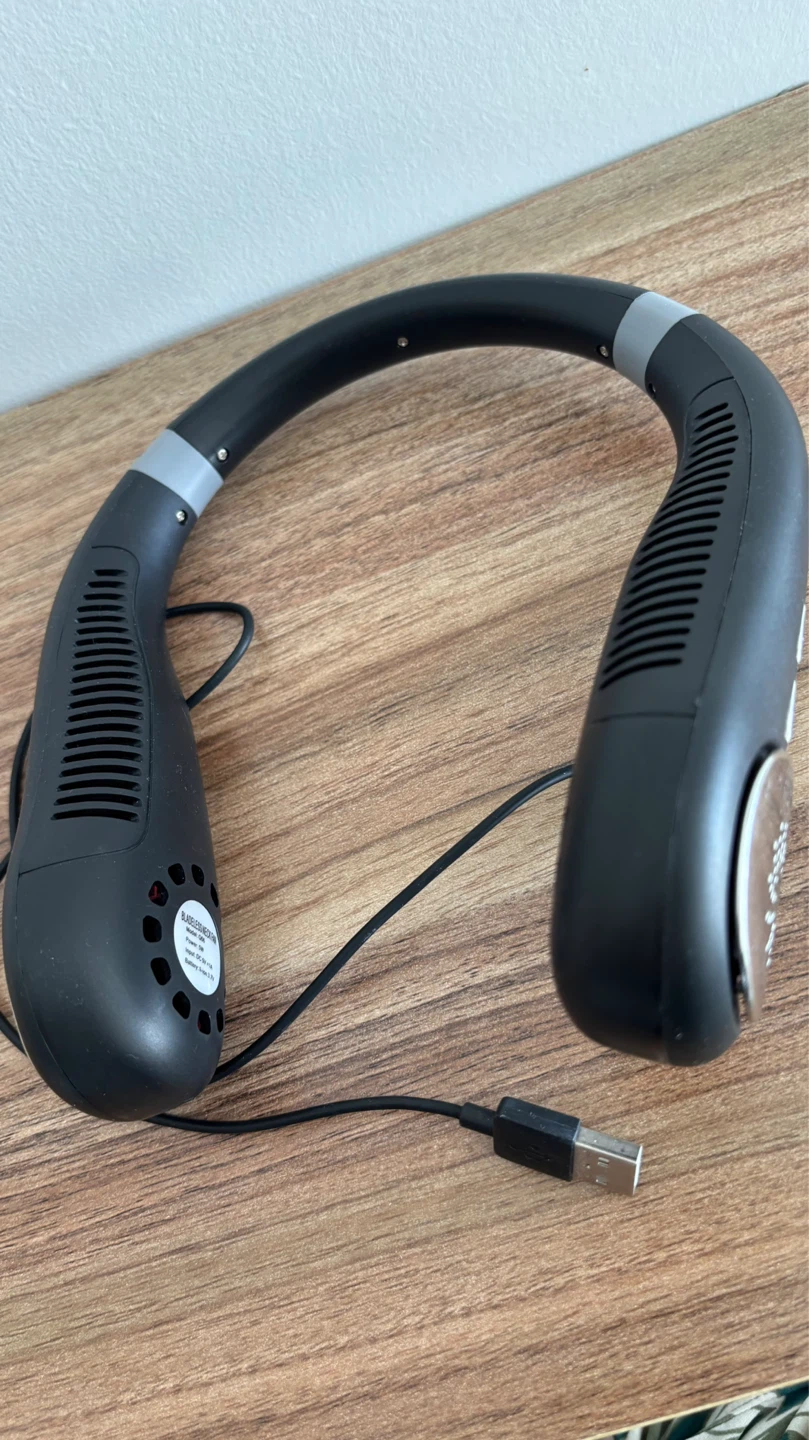 Black Neck Fan with USB Charging - photo 2