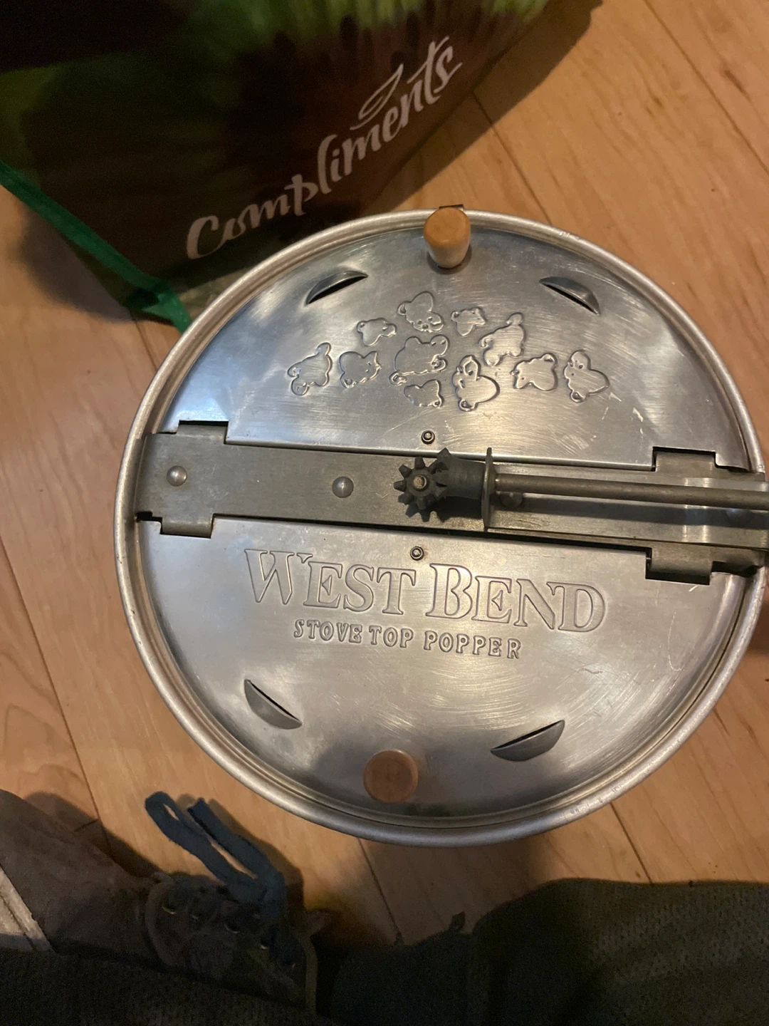NEED GONE TODAY West Bend Stove Top Popper