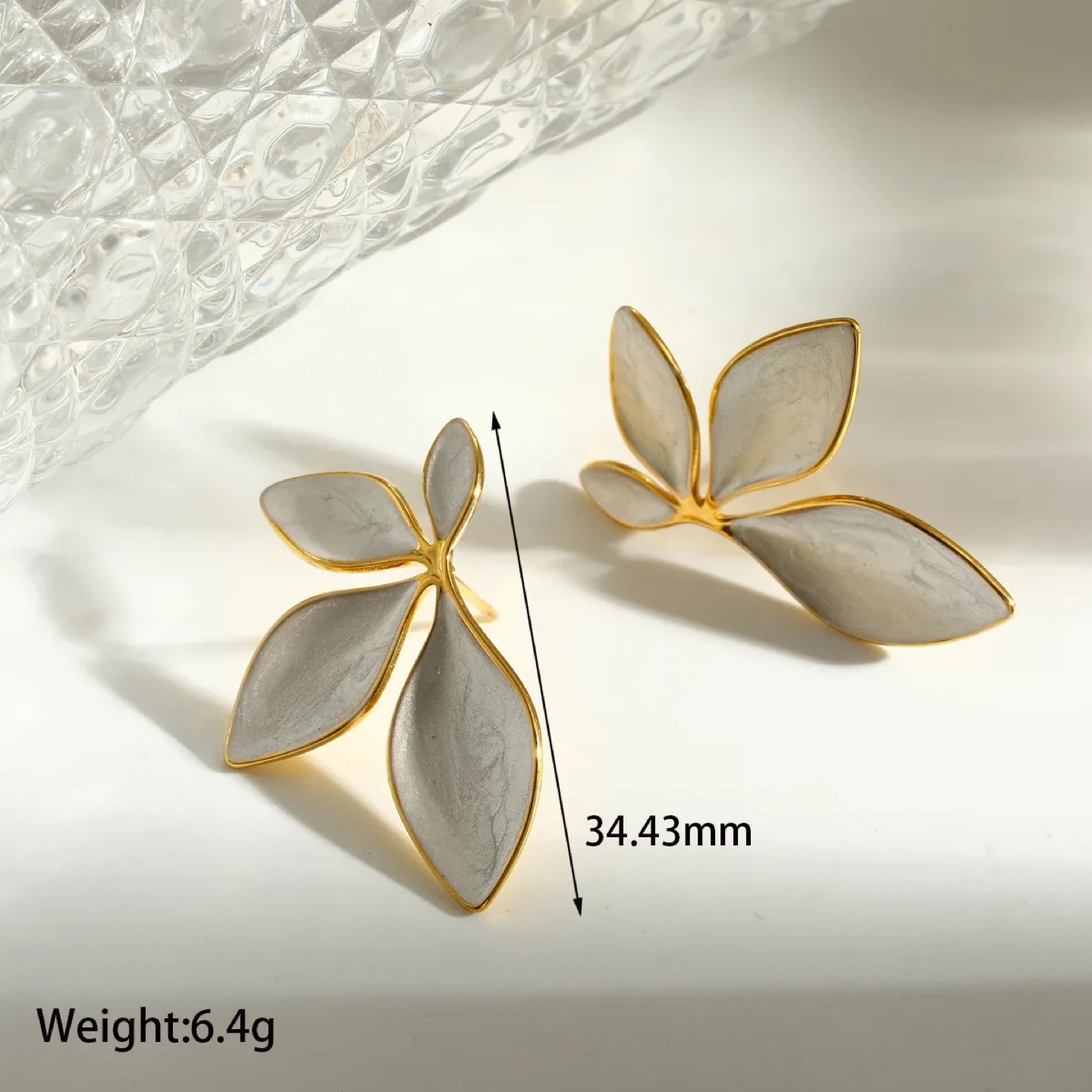 18K Gold Plated Leaf Pattern Stud Earrings - photo 4